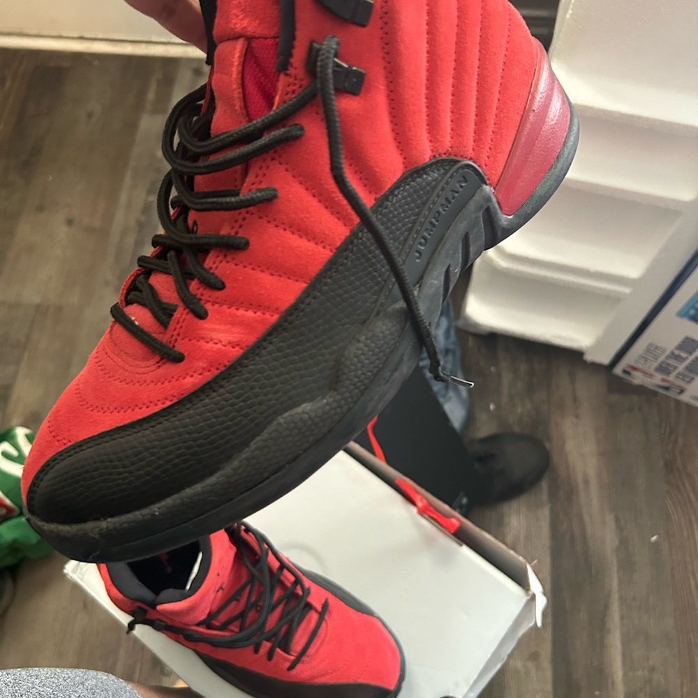 Jordan Men's Red and Black Athletic Shoes